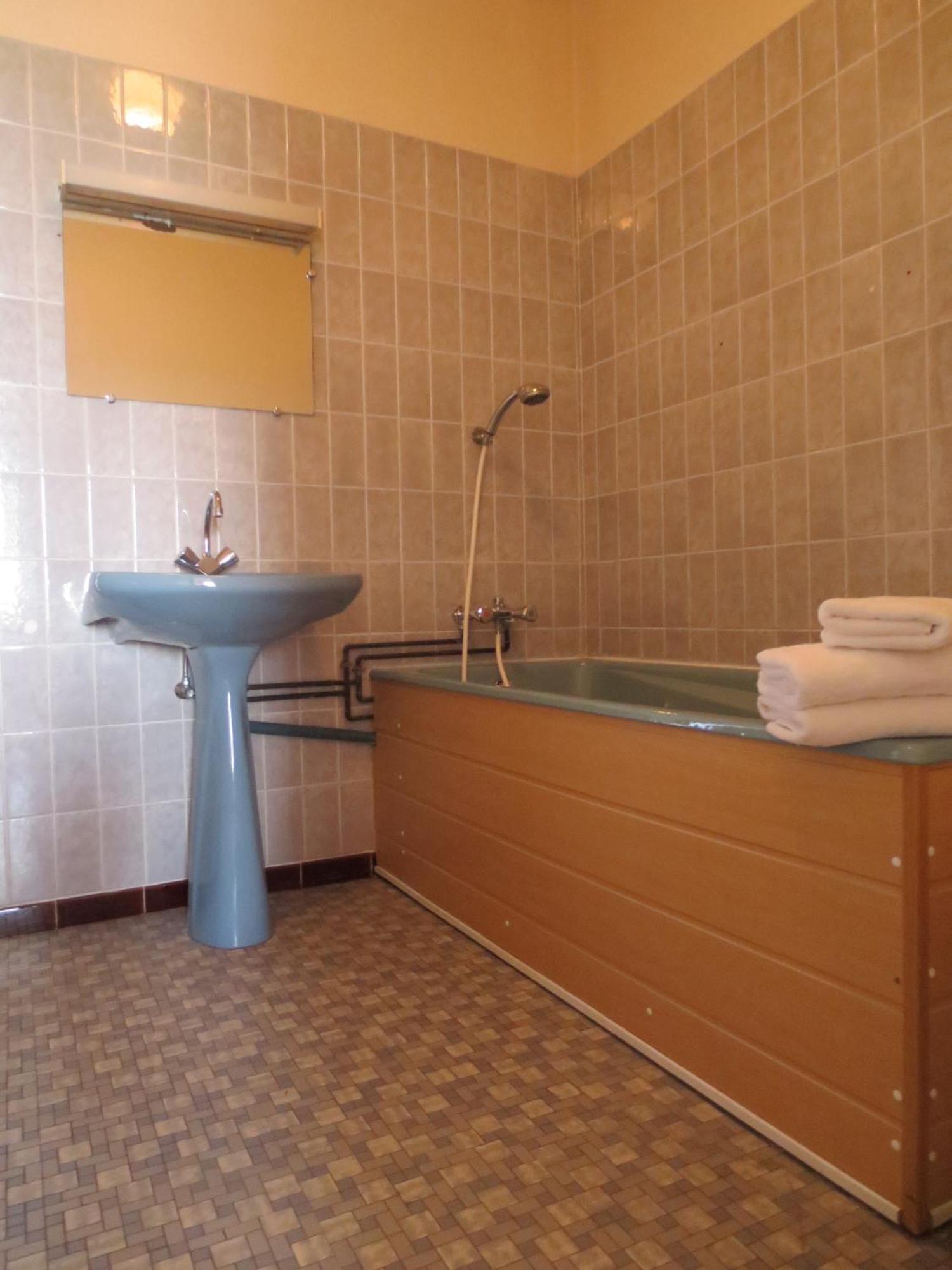 Logis L'Auberge Du Gros Silly-sur-Nied Habitación foto